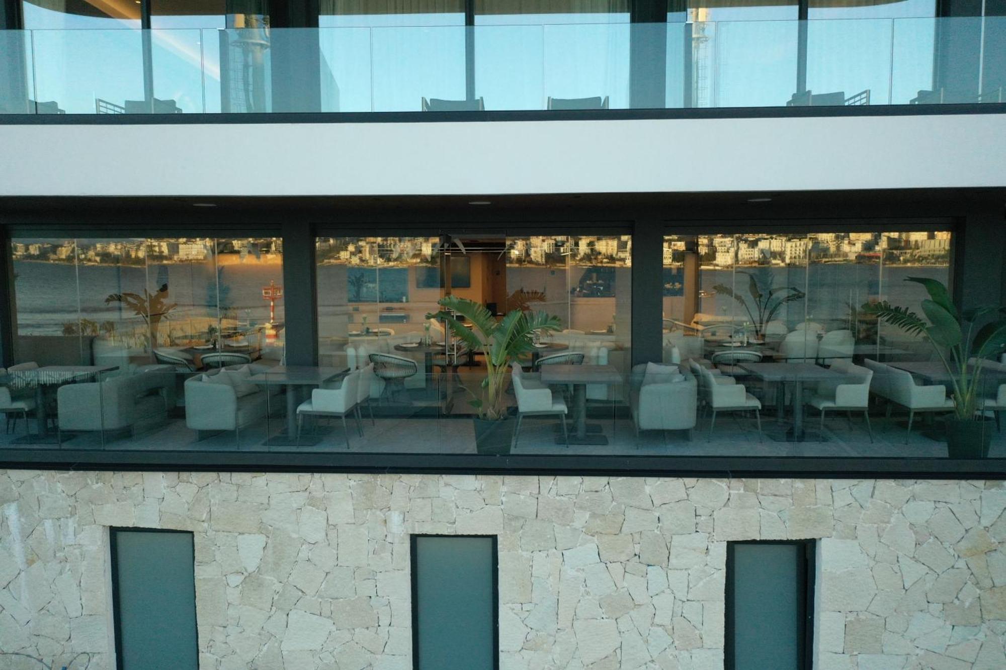 Yacht Premium Hotel Sarande Exterior photo